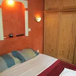 Central 3*