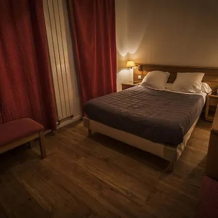 Central Hotel 3*