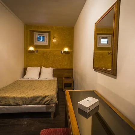 Central Hotel 3*