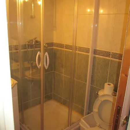 Central Hotel 3*